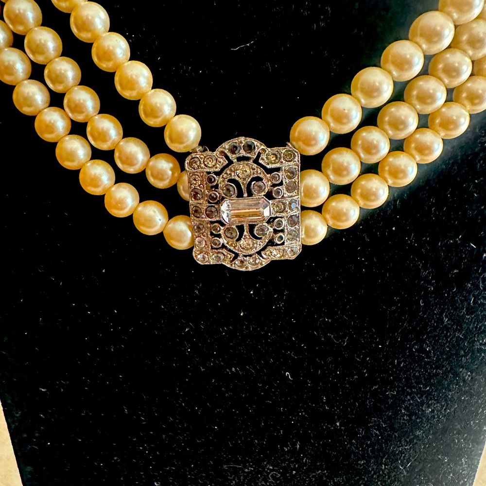 Vintage Kenneth Lane Pearl rhinestone choker necklace